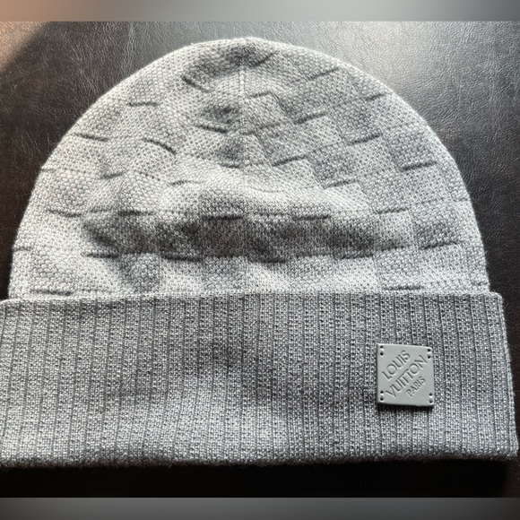 AUTHENTIC New*****Louis Vuitton men’s beanie**** - Picture 1 of 4